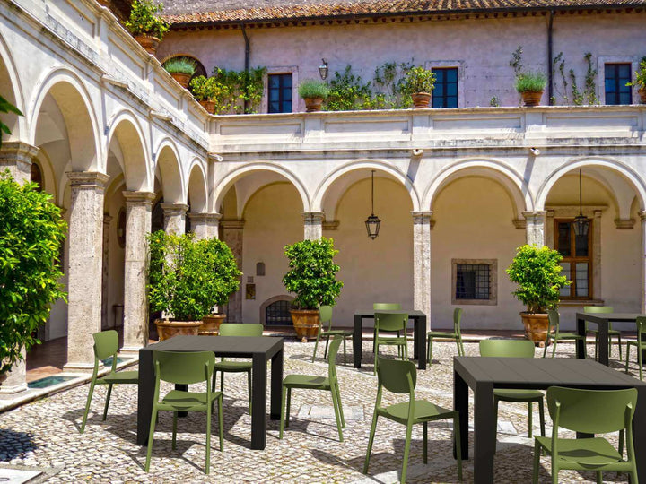 Siesta Vegas Extendable Table