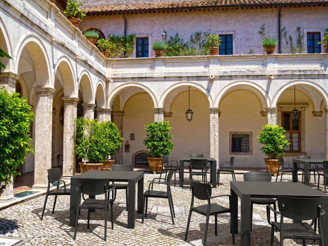 Siesta Vegas Extendable Table