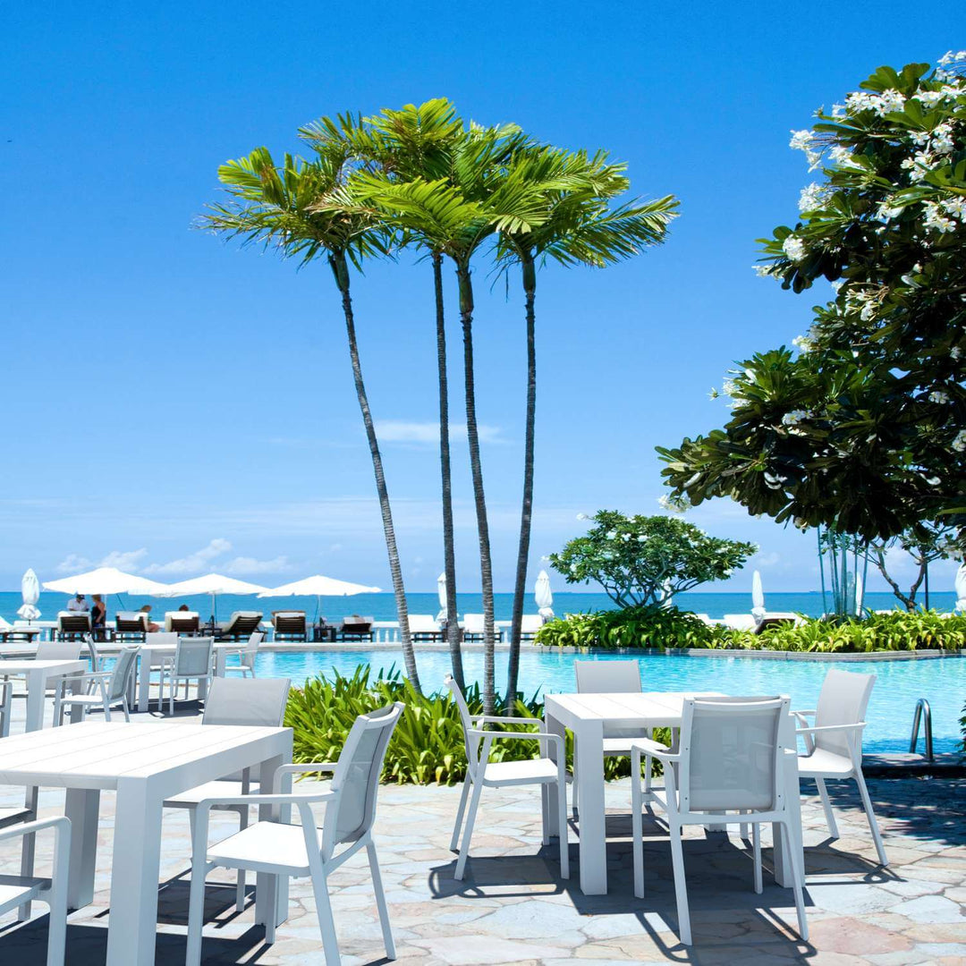 Siesta Vegas Extendable Table