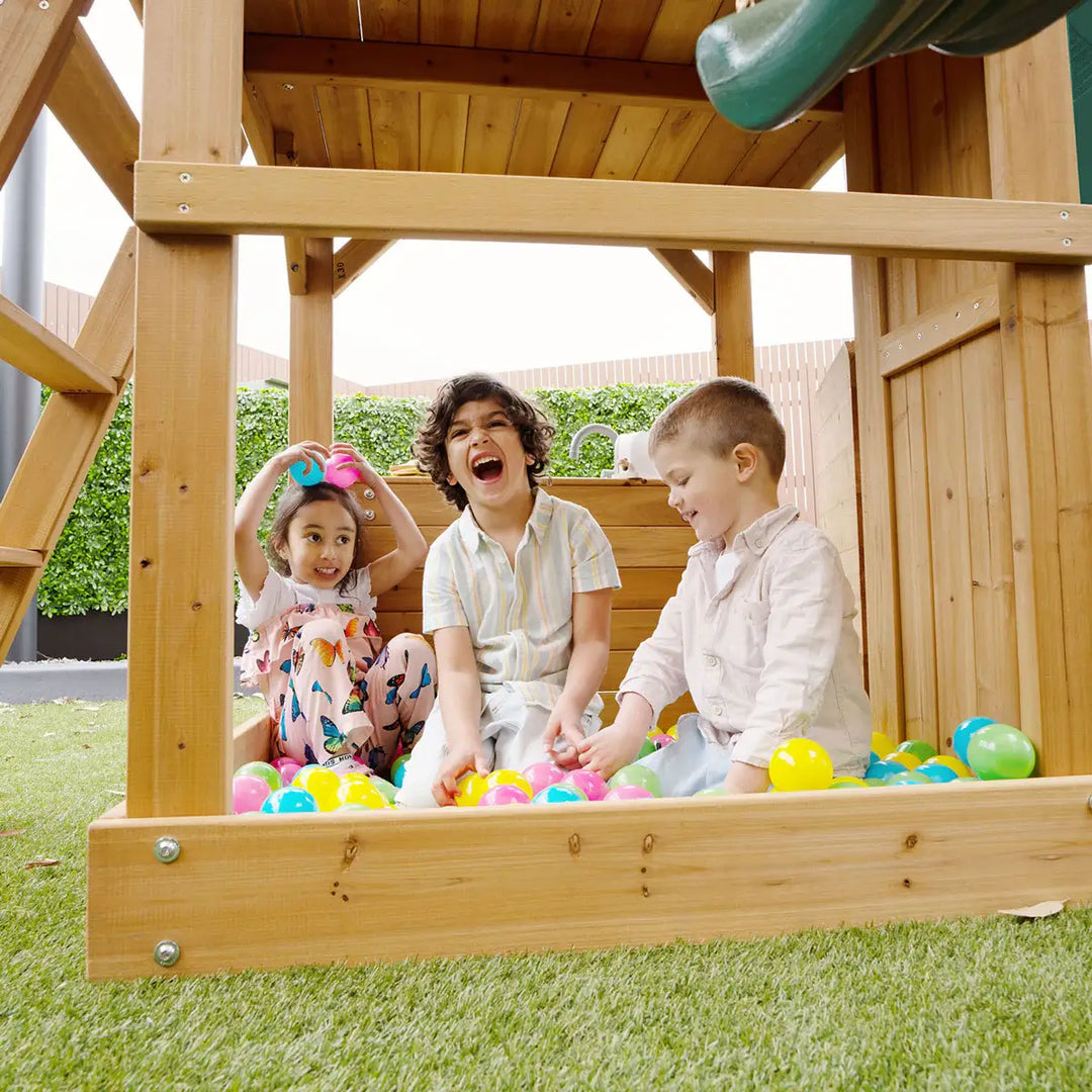Montrose Play Centre with Slide - Lifespan Kids