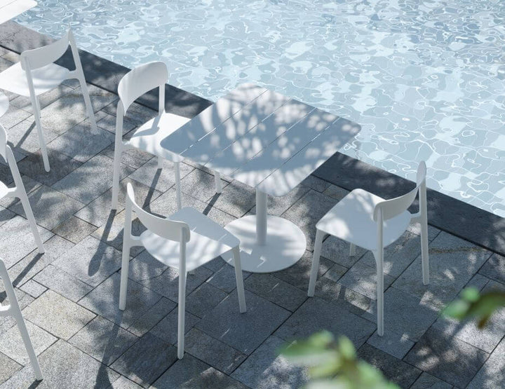 Roku Cafe Table Outdoor