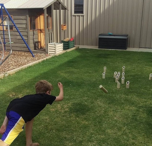 Jenjo Scatter Throwing Game