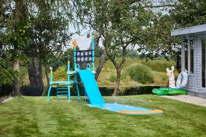 Plum Water Park Shower Tower