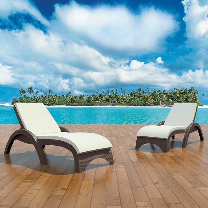 Outdoor Fiji Sunlounger/Tequila Side Table 3 Pc Package - With Cushion