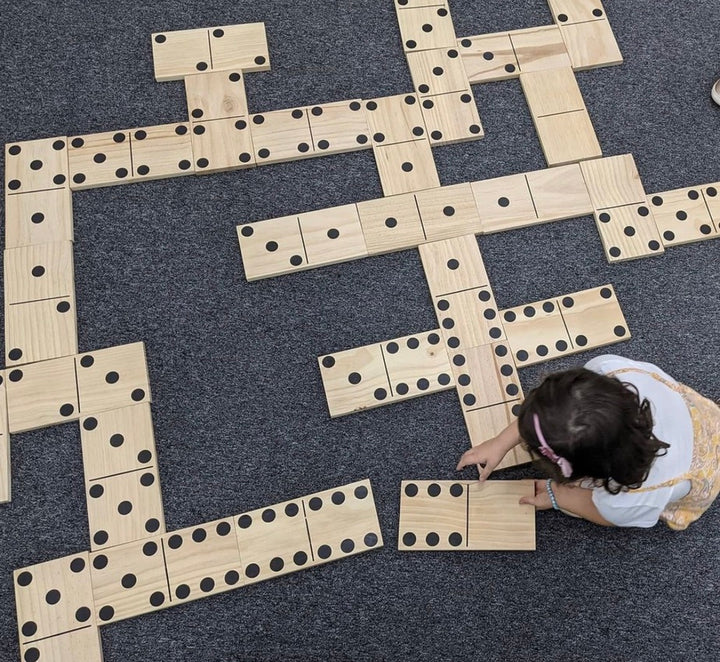 Mega Outdoor Dominoes Game Set with 28 Pieces 30cm