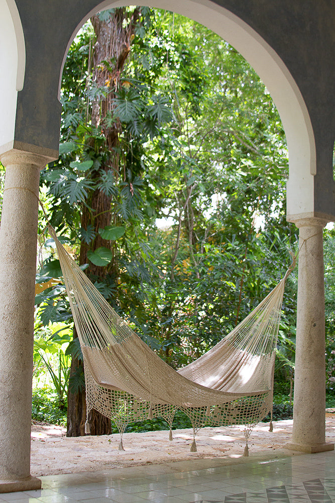 Deluxe Mexican King Sized Cotton Hammock in Cream
